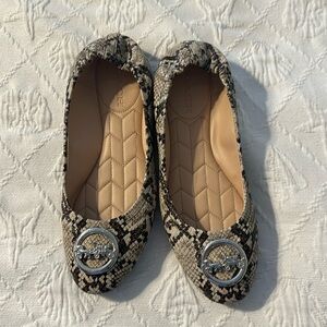 Gorgeous snake print Coach ballet flats size 8